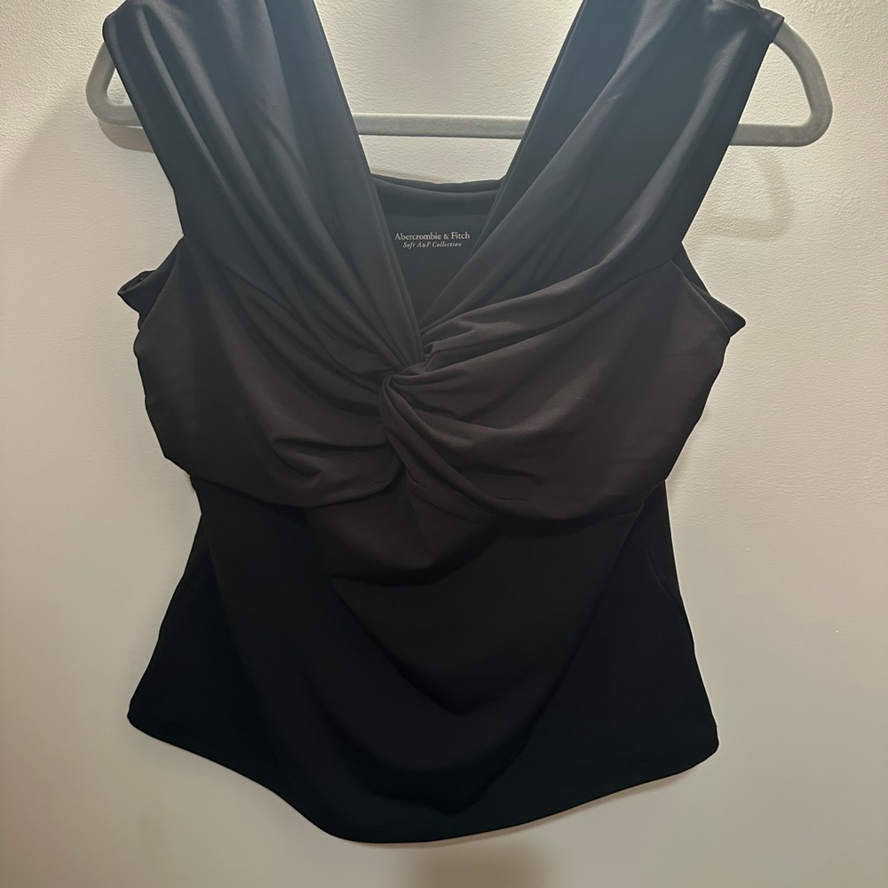 Abercrombie & Fitch Elegant Black Top size L